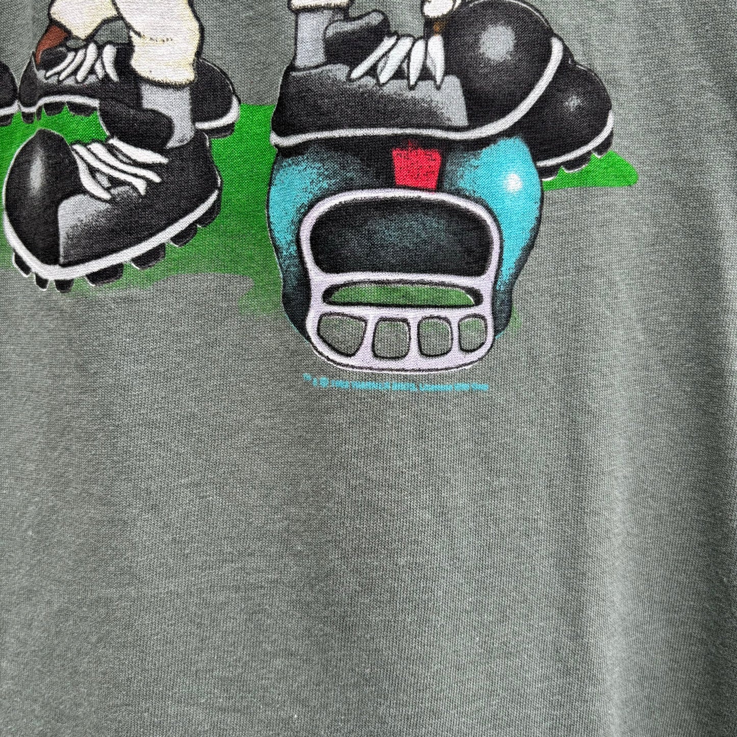 Vintage 90s Looney Tunes Football Green Graphic Tee