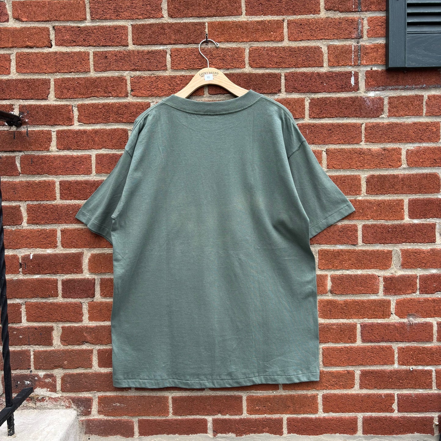 Vintage 90s Looney Tunes Football Green Graphic Tee