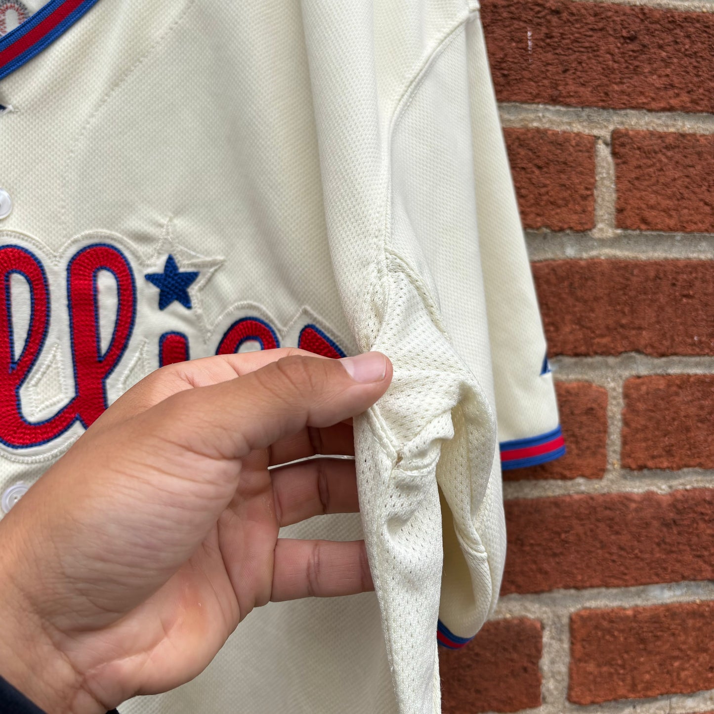 Vintage Philadelphia Phillies Ryan Howard Majestic Jersey