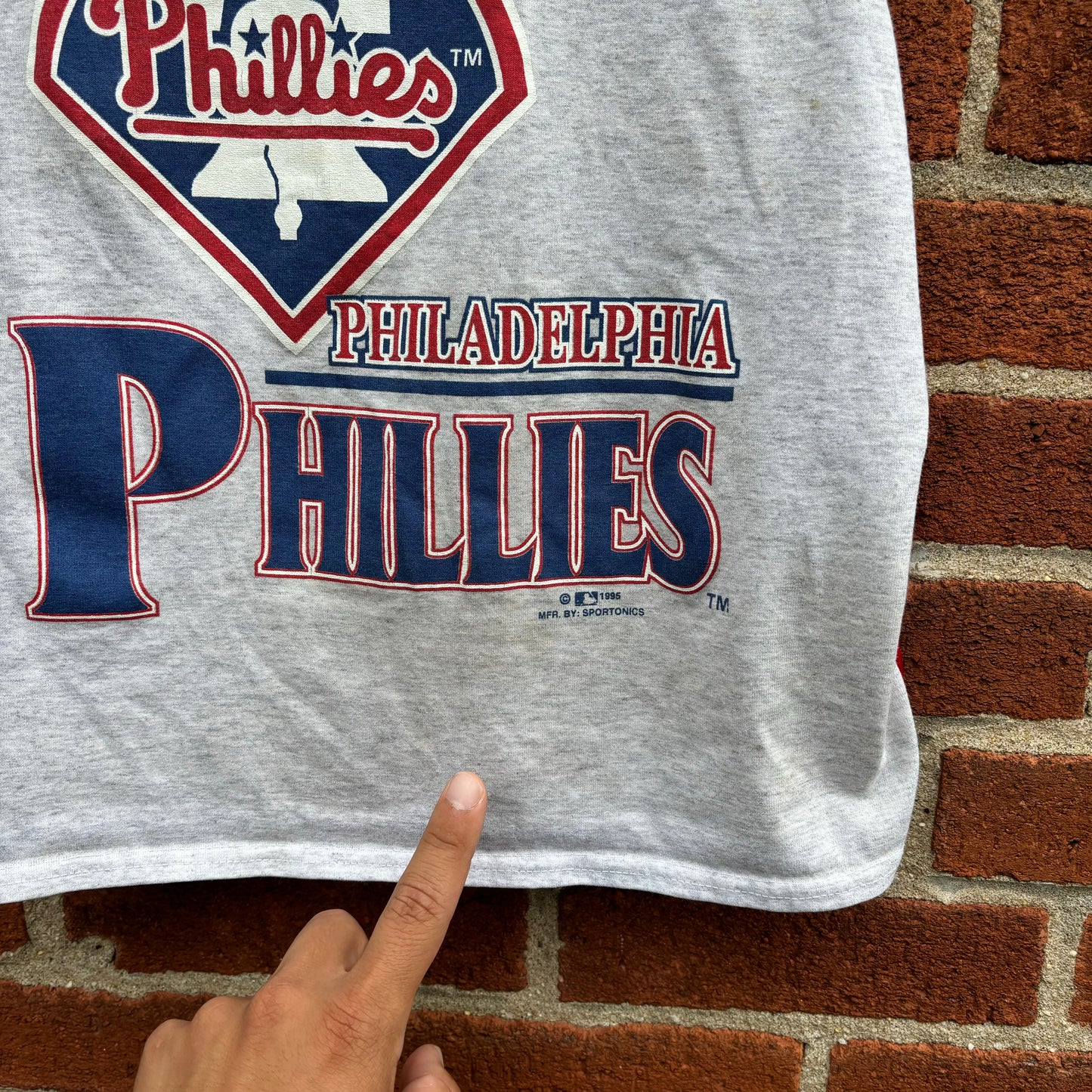 Vintage 90s Philadelphia Phillies Women's Graphic Tank Top
